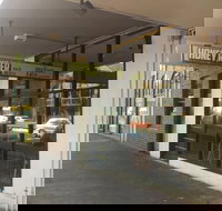 Honey Rider Bar - Go Out