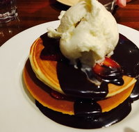 D to D Cafe Restaurant - Pubs and Clubs