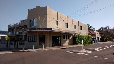 Malabar Beach Cafe - Pubs and Clubs 0