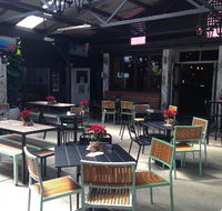 Sir Joseph Banks Hotel - Pubs and Clubs