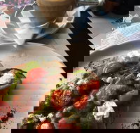 Steamroller Cafe  Micro Roaster - Go Out