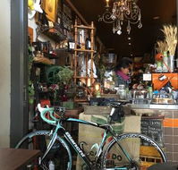 Picknick Cafe  Family Restaurant - Go Out