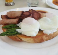 Hughzies Lakeside Brasserie - Go Out