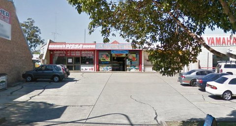 Ronnie's Pizza - Go Out 0