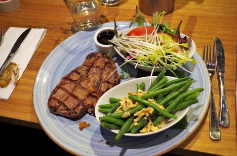 Blue Diamond Bar And Brasserie - Go Out 0