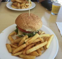 Crown Hotel Motel - Grafton Restaurant - Go Out