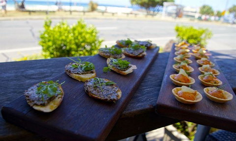 Elephant Rock Cafe Bar & Restaurant - Pubs and Clubs 21