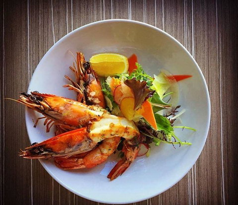 Elephant Rock Cafe Bar & Restaurant - Pubs and Clubs 4