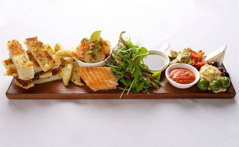 Elephant Rock Cafe Bar & Restaurant - Pubs and Clubs 8