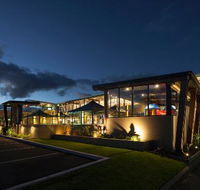 Breakers Country Club - Pubs and Clubs