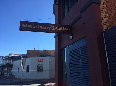 Gloria Jean's Coffees - Go Out 0