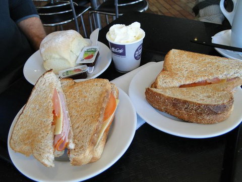 McDonald's - Go Out 0