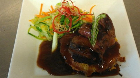 Visions Bistro - Go Out 0