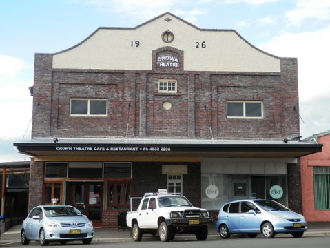 Crown Theatre Cafe - Pubs and Clubs 0