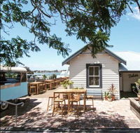 Dulcie's Cottage - Go Out