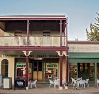 Molong Bakery cafe - Go Out