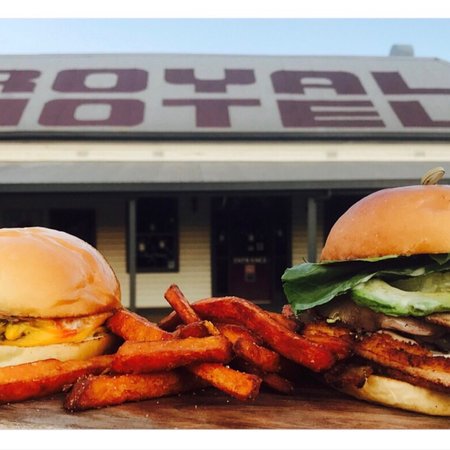 The Royal Hotel Narromine - Go Out 0