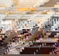 The Tea Lounge - Hyatt Hotel Canberra - Pubs and Clubs