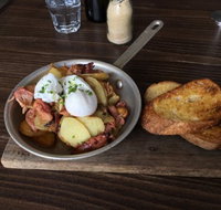 EQ Cafe - Pubs and Clubs