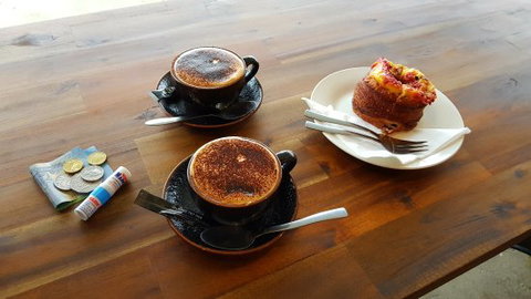 Tractor 828 Restaurant - Go Out 0