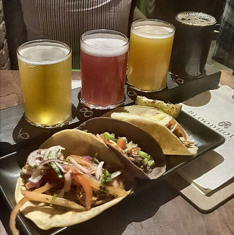 Bloodhound Corner Bar And Kitchen - Go Out 0