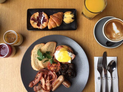 Coco's Restaurant - Go Out 0