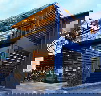 Currumbin Pub - Pubs and Clubs