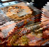 Sir John's Bar - Pubs and Clubs