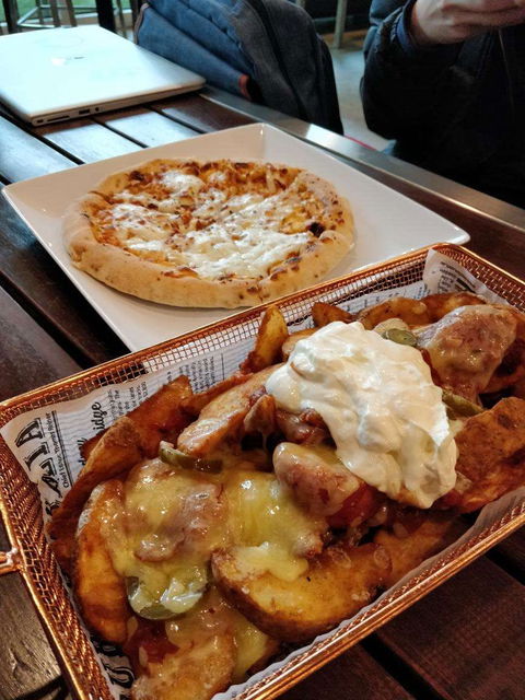 Sir John's Bar - Go Out 0