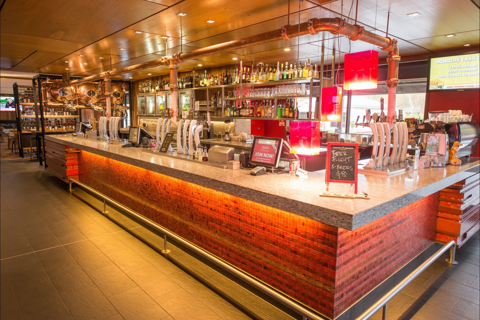 Golden Point VIC Pubs and Clubs