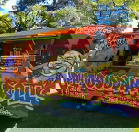 Chong Co Thai Bar and Restaurant - Pubs and Clubs