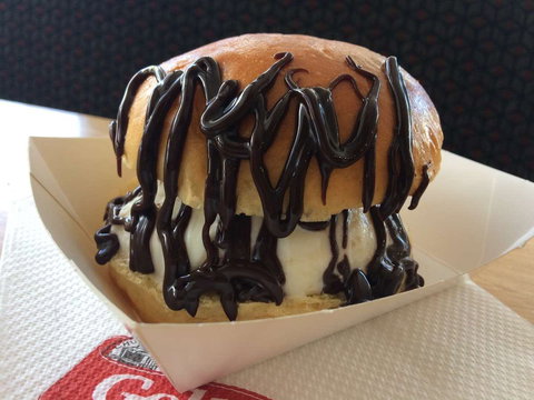 Gelare - Atwell - Pubs and Clubs 0