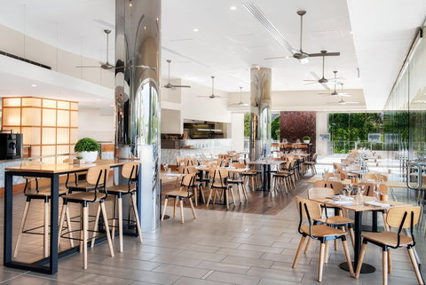 The Grill Pelican Waters - Go Out 0