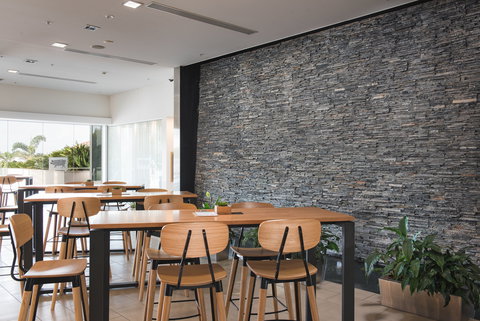 The Grill Pelican Waters - Go Out 2