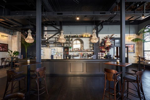 The Royal Hotel - Pubs and Clubs 0