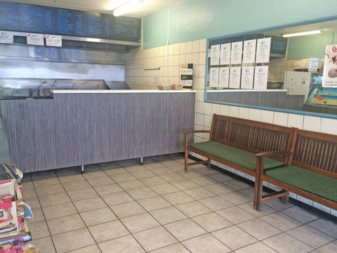 Diamond Village Fish Box - Pubs and Clubs 0