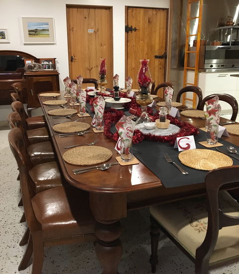 Flinders Island Gourmet Retreat At Cooma House Cooking School - Pubs and Clubs 1