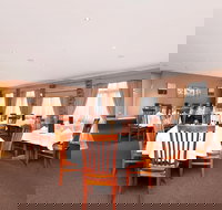 Trappers Restaurant - Go Out