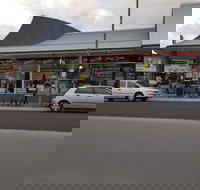 Clyde Treats Petite Yum - Go Out