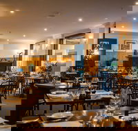 Deco Wine Bar and Restaurant - Go Out