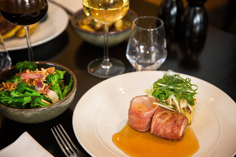 Deco Wine Bar And Restaurant - Go Out 2