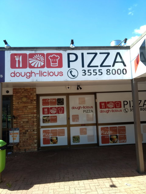 Doughlicious Pizza - Go Out 0