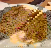 High Tea Inn - Pubs and Clubs