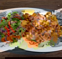 Lynbrook Kebabs - Pubs and Clubs
