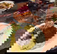 Nags Head Tavern - Pubs and Clubs