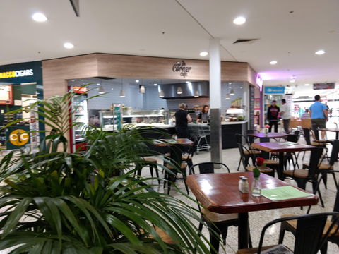 The 7th Corner Cafe - Go Out 0