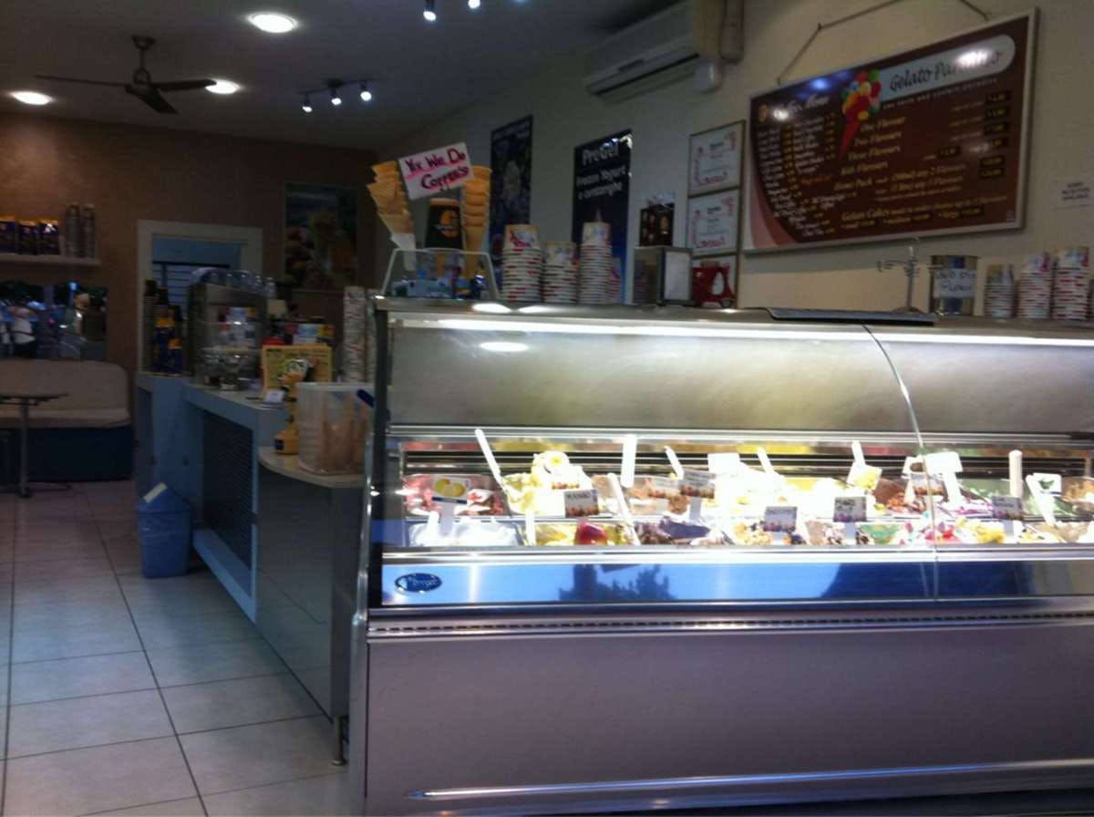 Paradise Point QLD Go Out