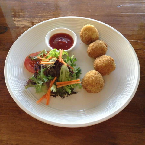 Chicken On Charcoal - Pubs and Clubs 0
