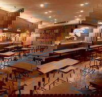 Meet Fresh - Pubs and Clubs
