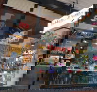 PM's Cafe - Pubs and Clubs